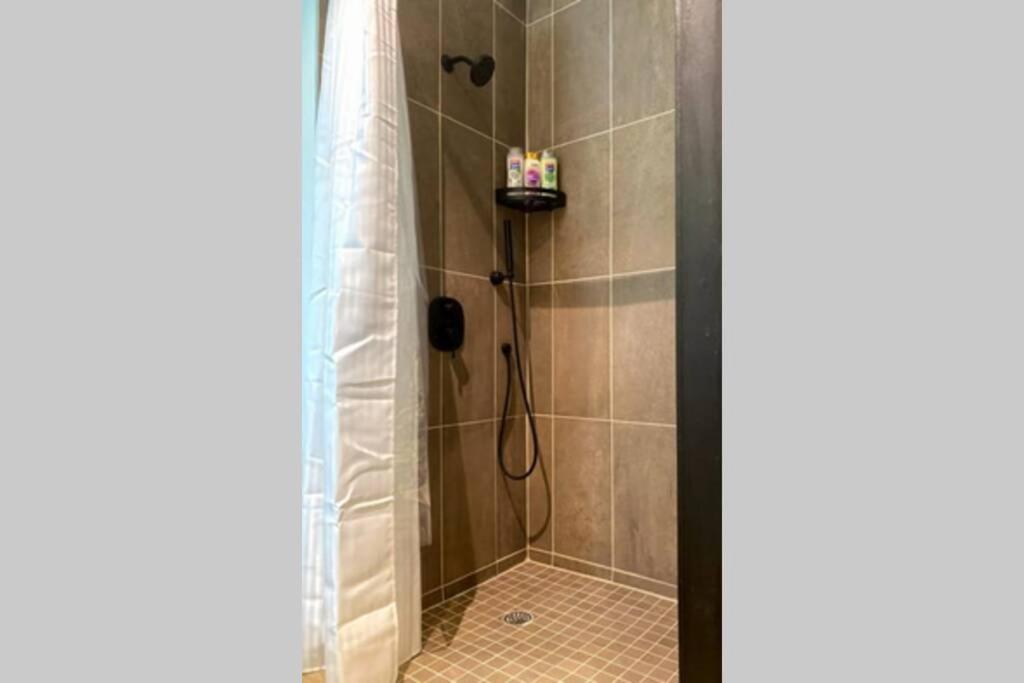 3E - *Renovated* 3 Min To Hillman Cancer Center Sleeps 6 Pittsburgh Eksteriør bilde
